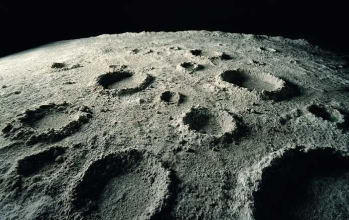 公元1110年5月5日，月亮在天上离奇消失，900年后科学家还原真相